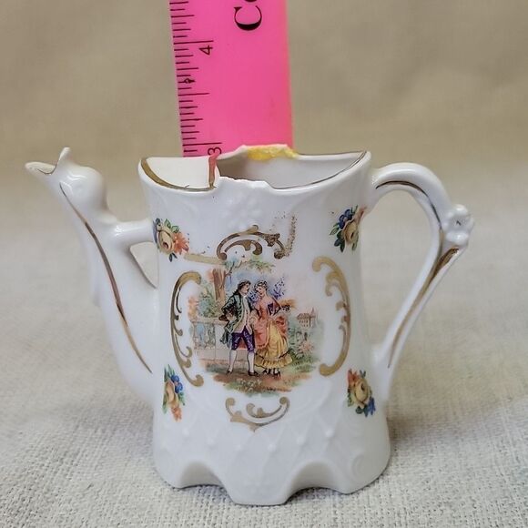 Vintage Porcelain knick knacks - Picture 9 of 16